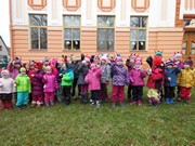 Rozsvícení vánočního stromku u školky